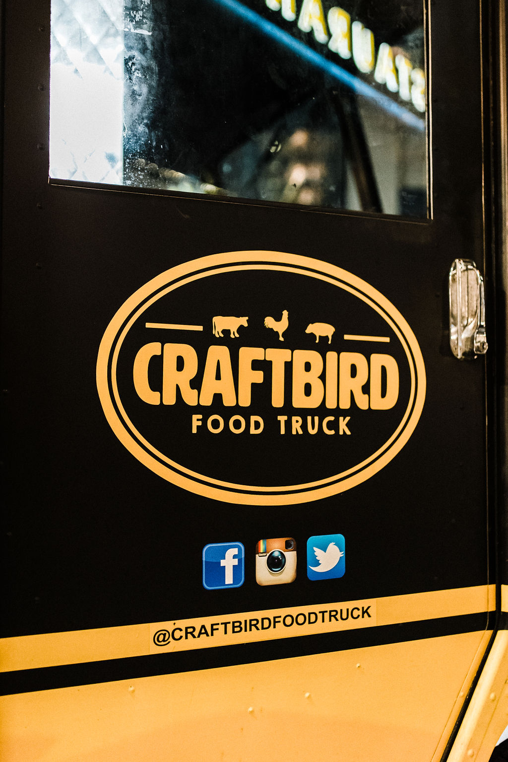 Craft Bird Food Truck for late night wedding snacks in Hartford, CT - Pearl Weddings &amp; Events