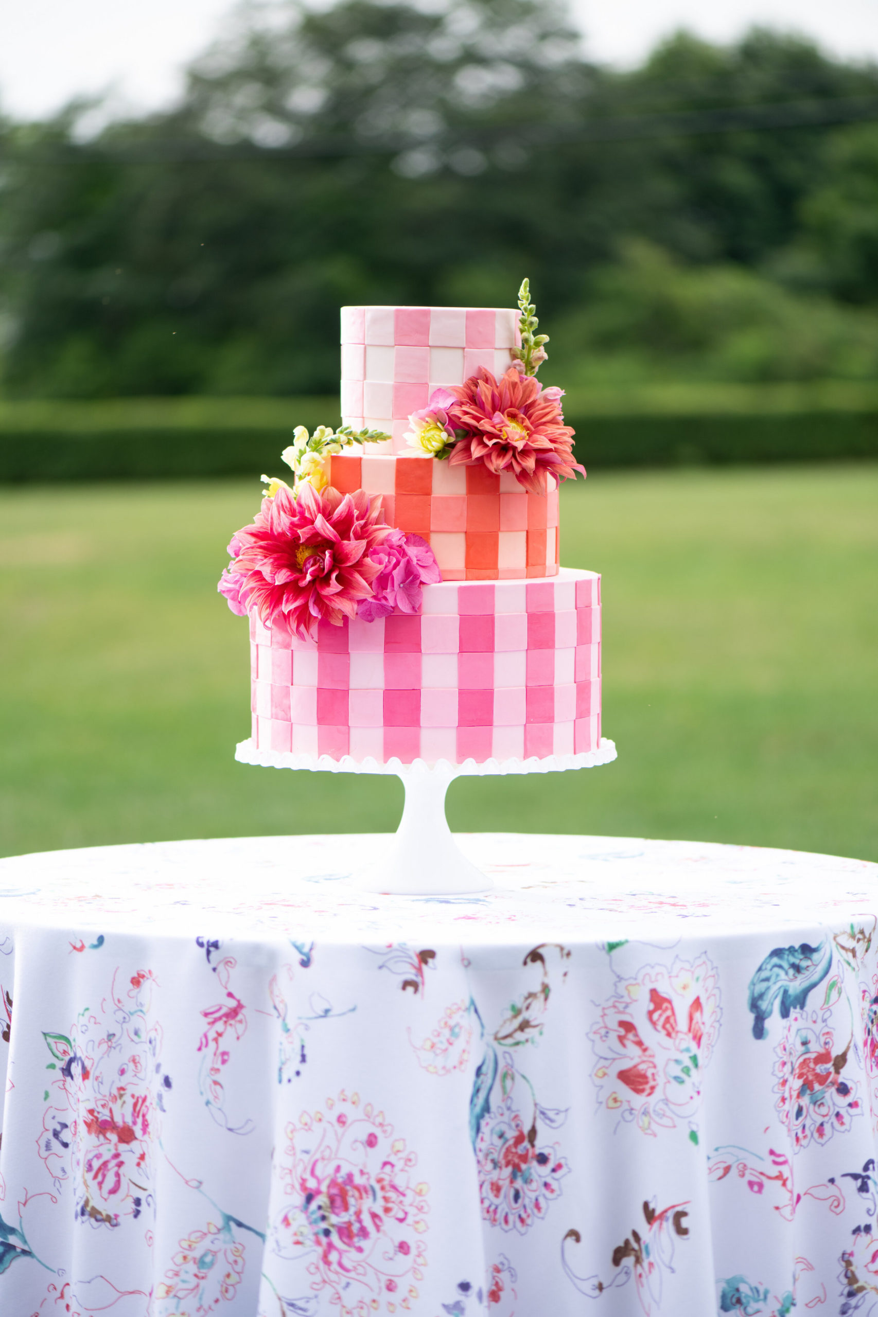 Pink Cake at Eisenhower House in Newport, RI for Bliss Celebrations Magazine - Pearl Weddings &amp; Events