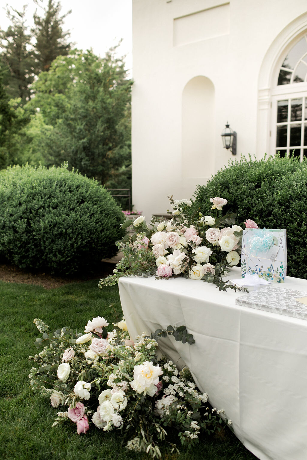 Gifts and cards table at a Mansion wedding - Pearl Weddings and Events