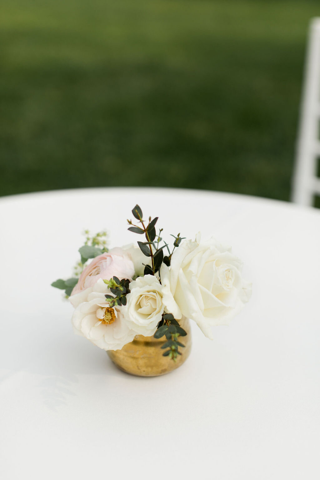 Tiny white and gold cocktail hour flowers - Pearl Weddings &amp; Events