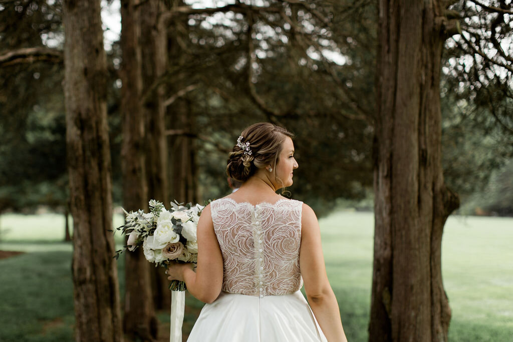 Elegant Wedding Dress and Bouquet - Pearl Weddings &amp; Events