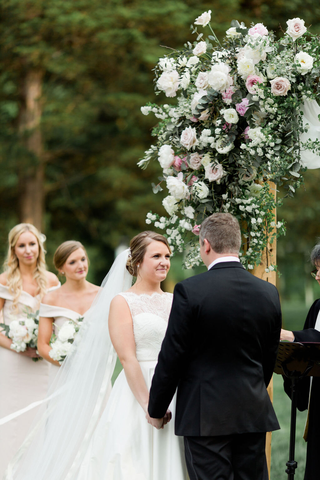 Elegant ceremony with blush pink and white florals - Pearl Weddings &amp; Events