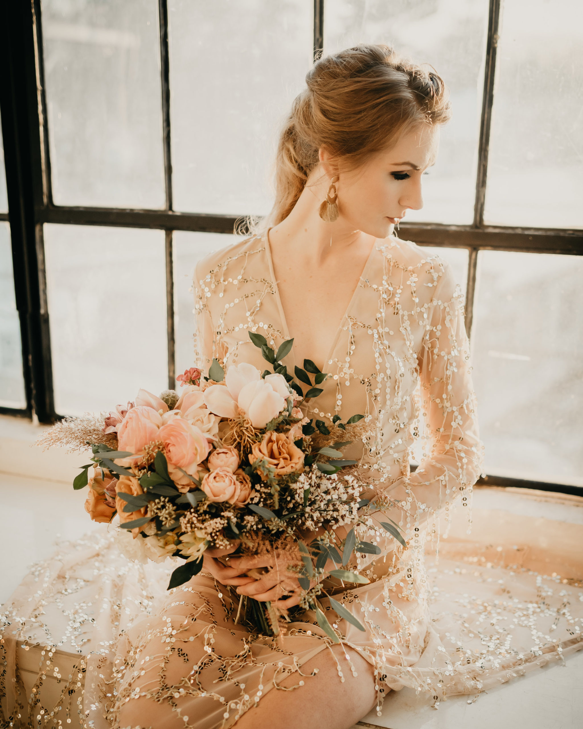 Neutral colored wedding with a sequins dress and full bridal bouquet - Pearl Weddings &amp; Events