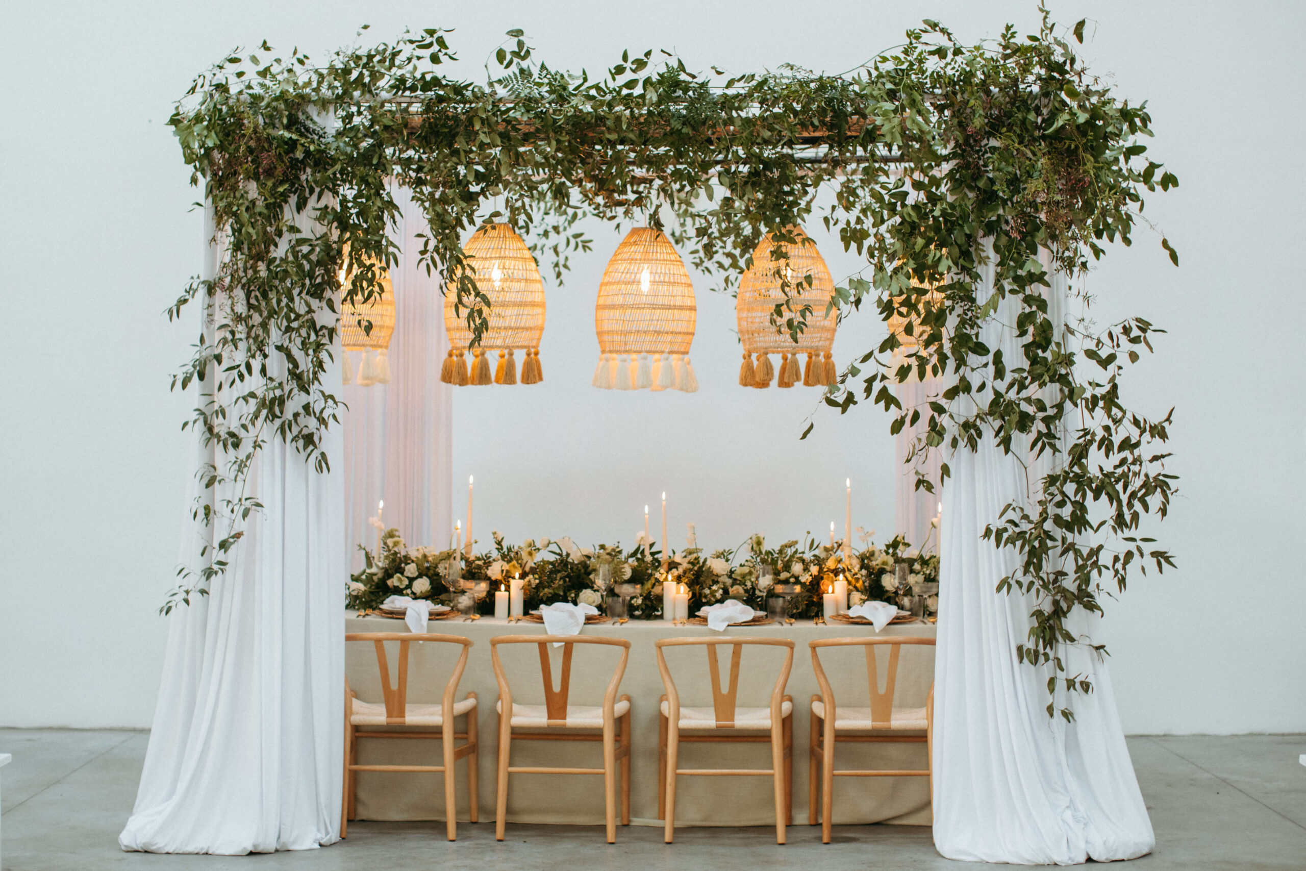 Whimsical table set up at a NYC wedding venue