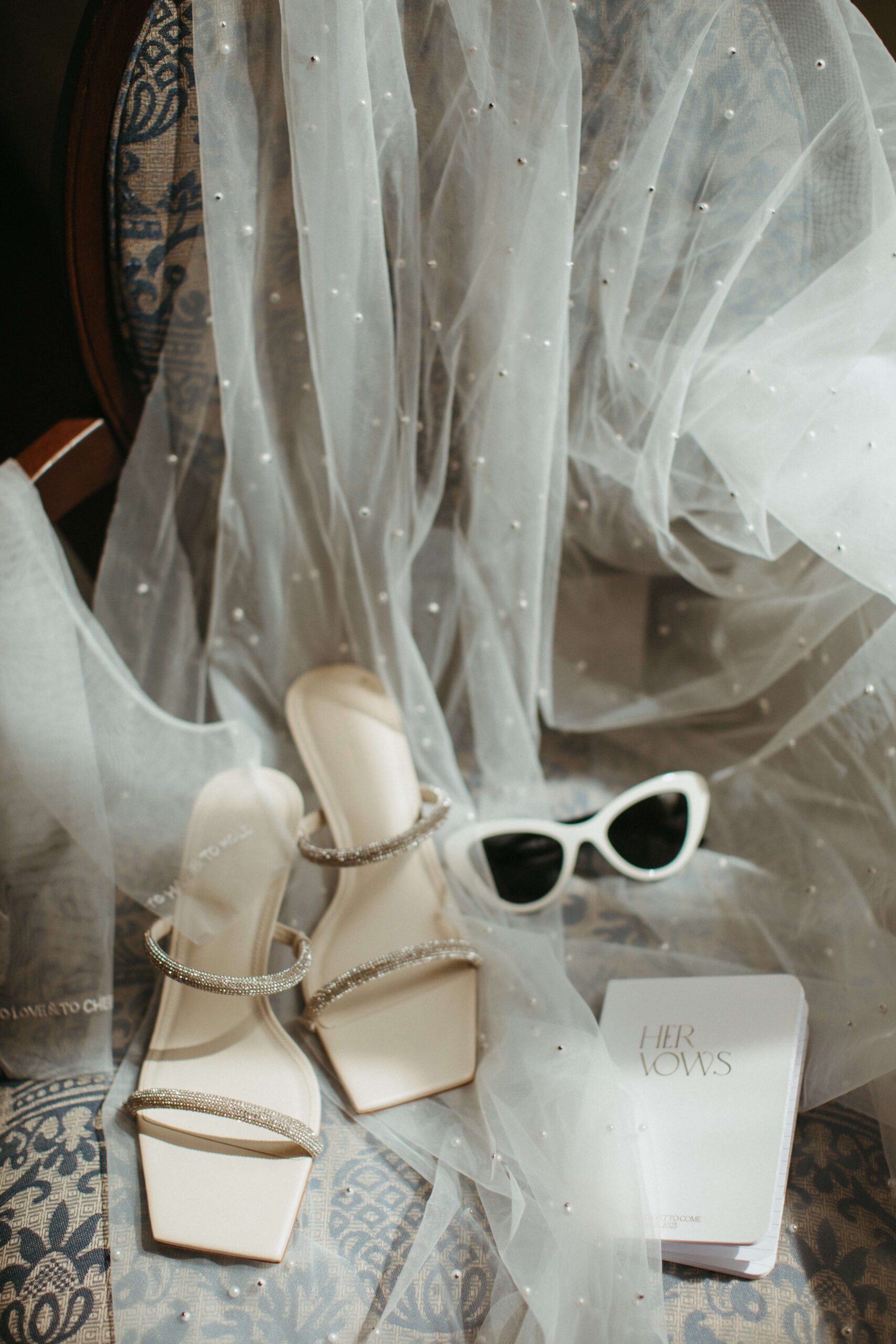 Bridal fashion accessories